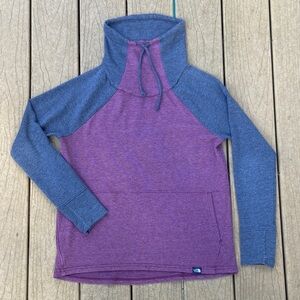 The North Face Gray and Maroon Pullover Turtleneck w/Pocket